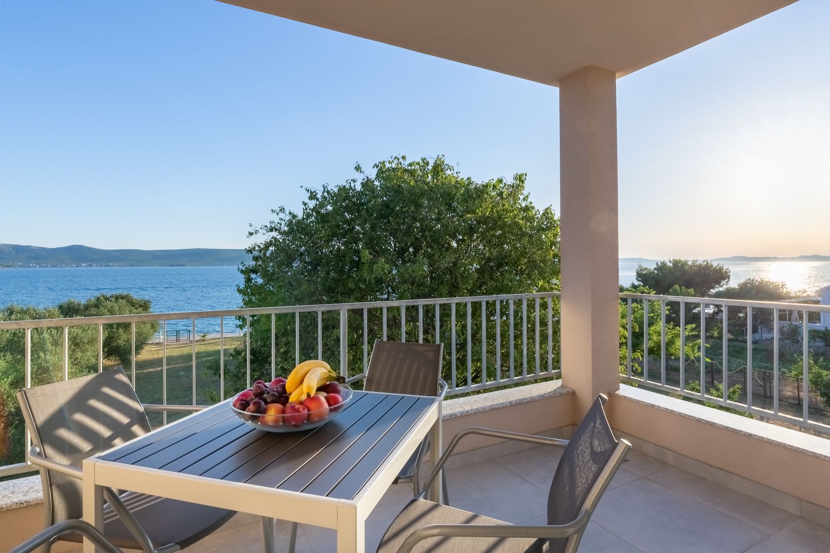 Villa Diana apartman 2 — balkon s pogledom na Jadran